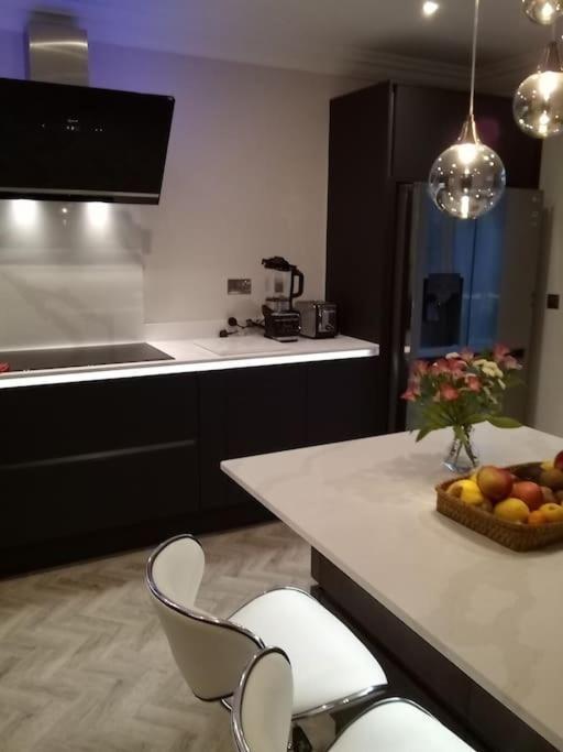 Home By The Sea In ريستنجتون المظهر الخارجي الصورة